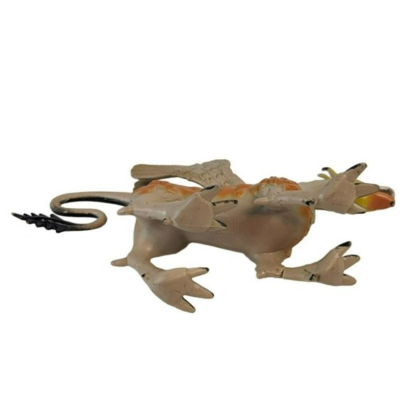 MB Wolverine Holding Fantasy Winged Dragon 6-Inch Action Figure Toy - Picture 3 of 5